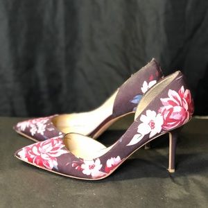 White House Black Market floral print pumps